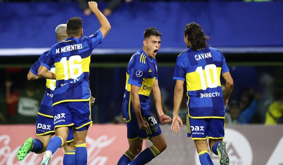 Boca festejando gol en la Bombonera