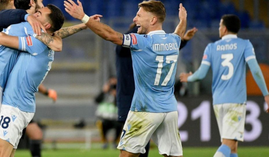 Festejo de gol de Lazio