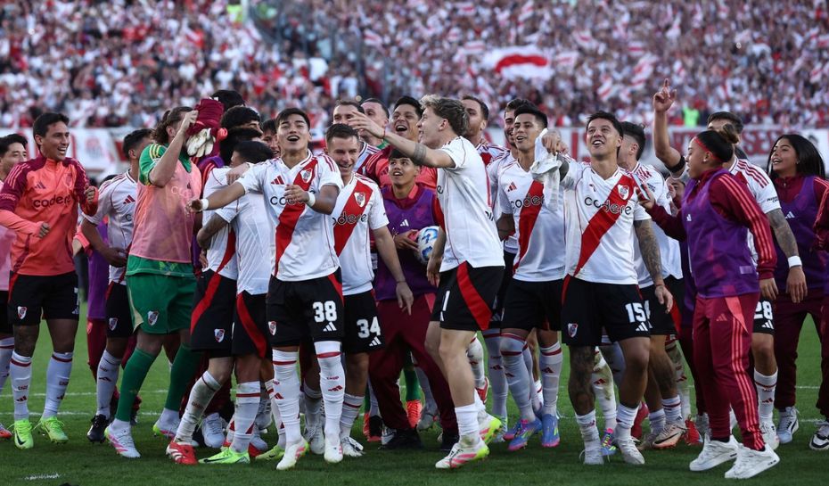 Festejo del triunfo de River en el Superclásico