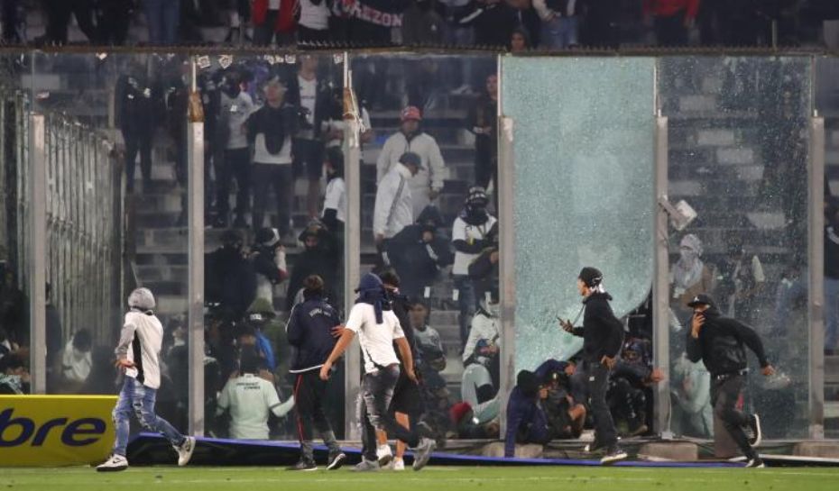 Incidentes en el partido de Colo Colo