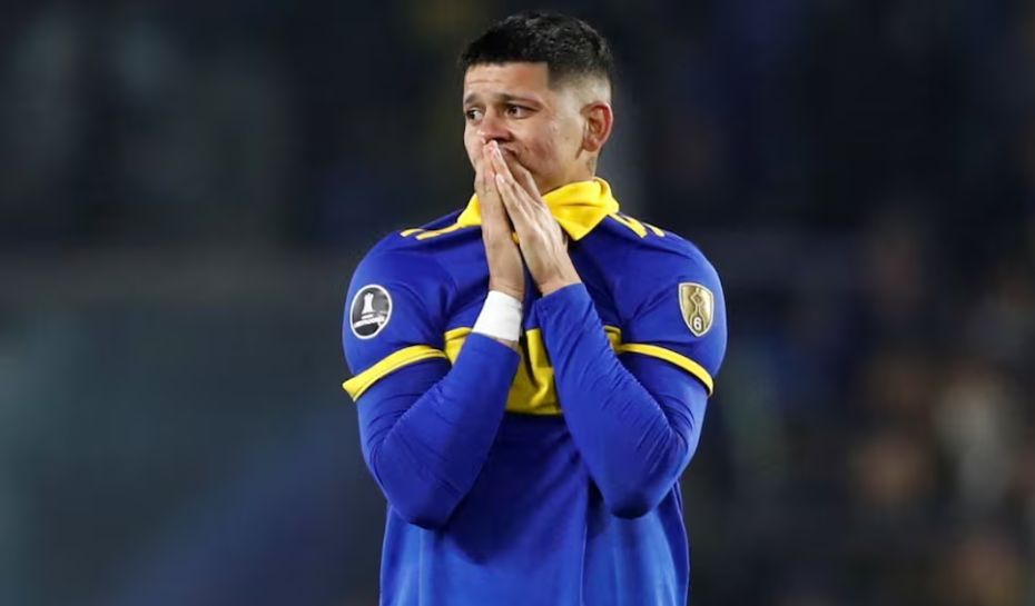 Mal momento de Marcos Rojo