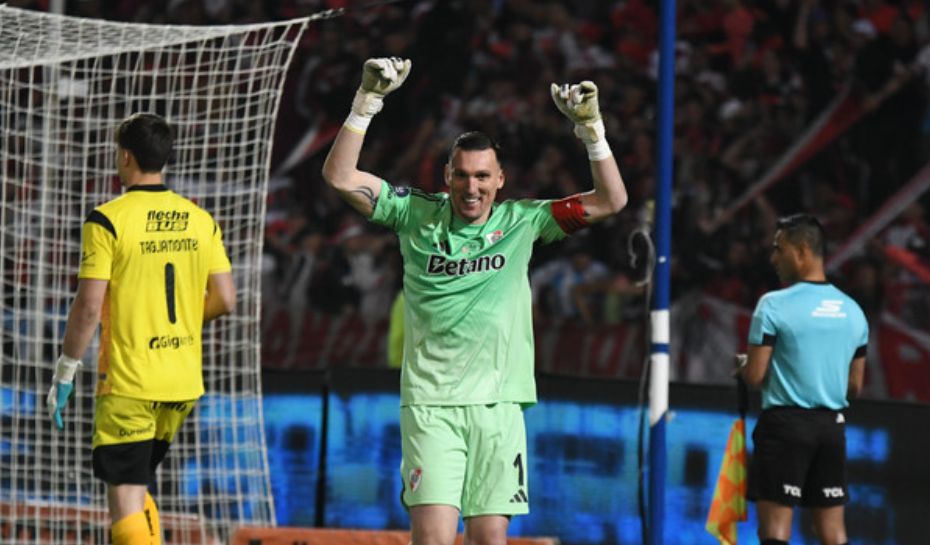 Armani festejó en River
