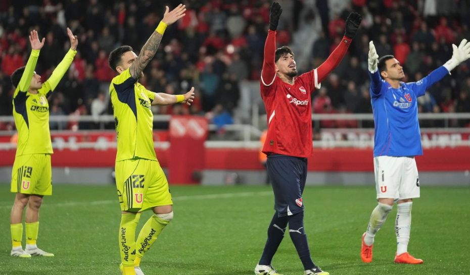 Jugadores de Independiente y de U de Chile