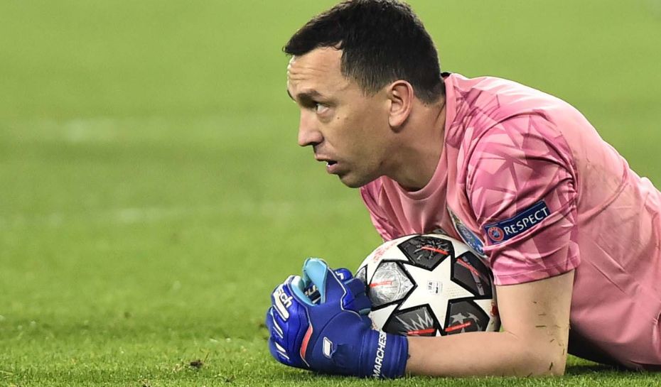 Marchesín en el arco de Boca