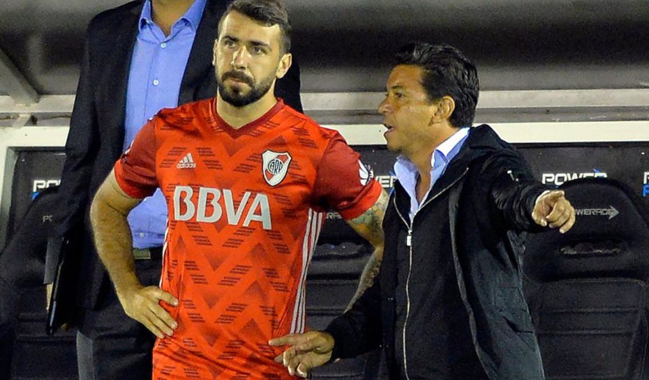 Pratto junto a Gallardo en River