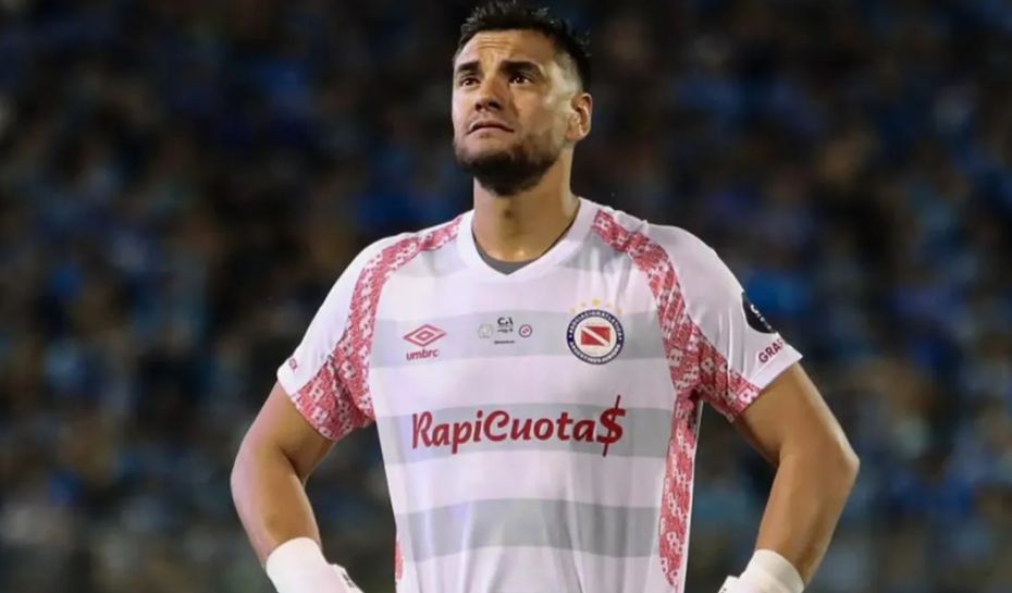Chiquito Romero en el arco de Argentinos Juniors