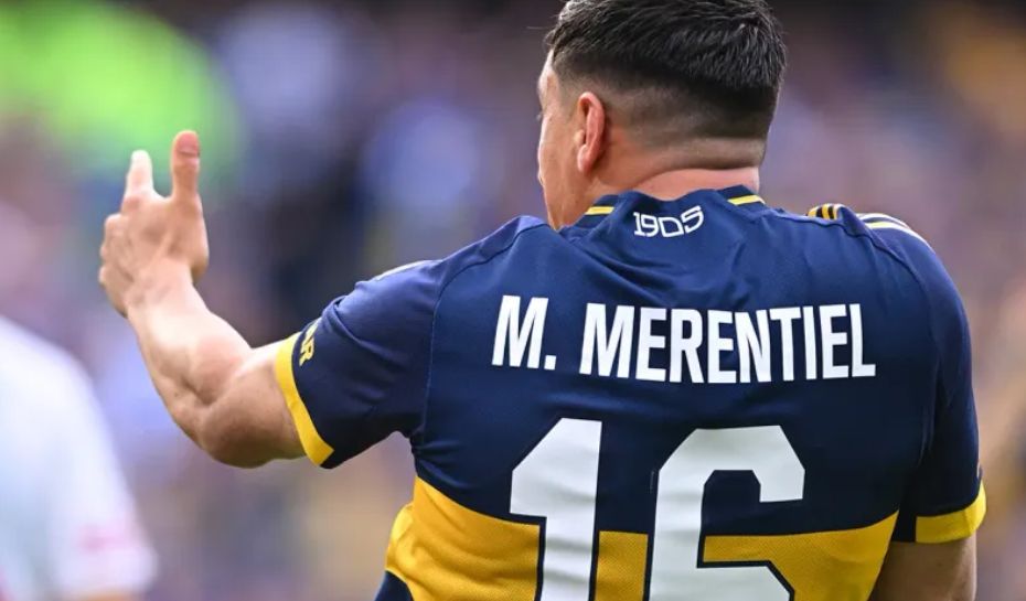 La metralleta de Merentiel en su festejo de gol