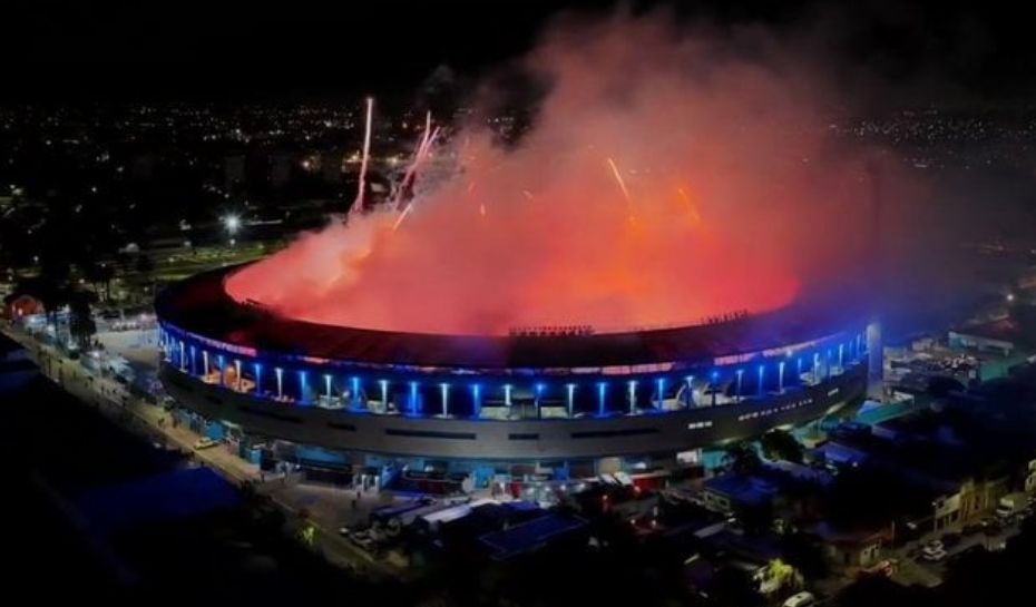 Fuegos artificiales en el estadio de Racing