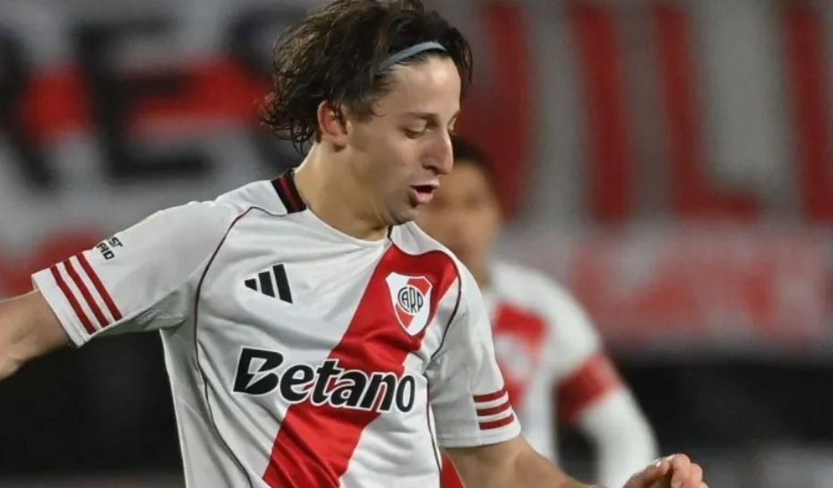 Galarza Fonda jugando en River