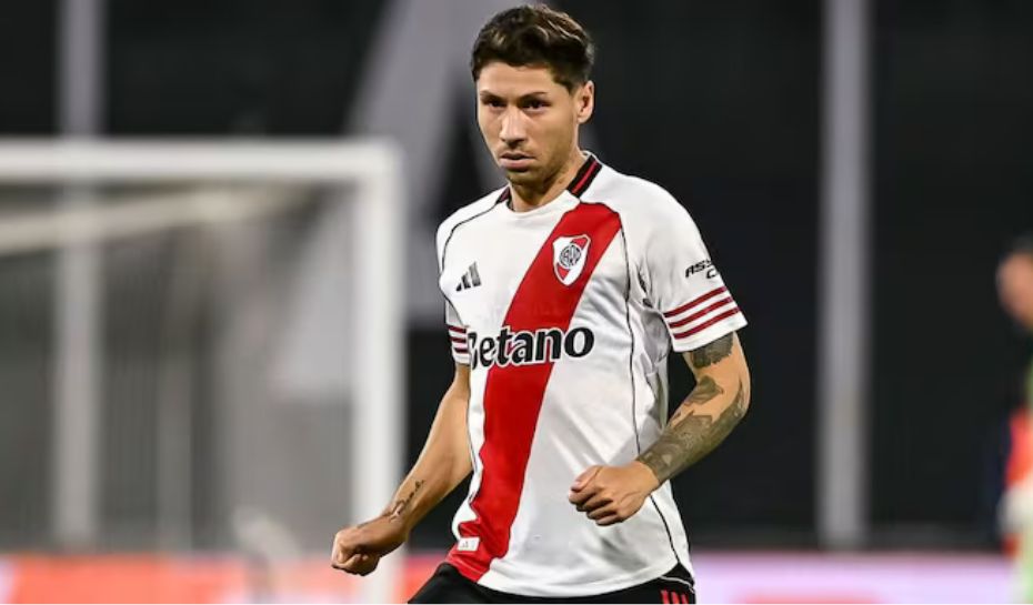 Gonzalo Montiel con la camiseta de River