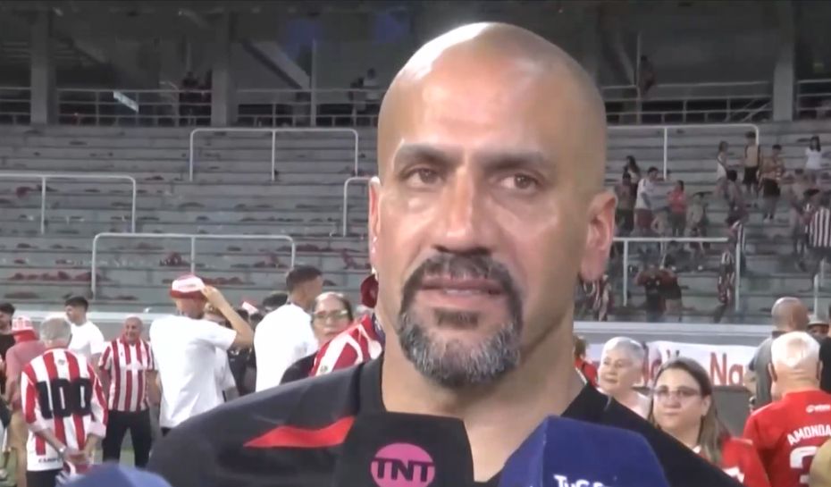 Verón emocionado luego de salir campeón