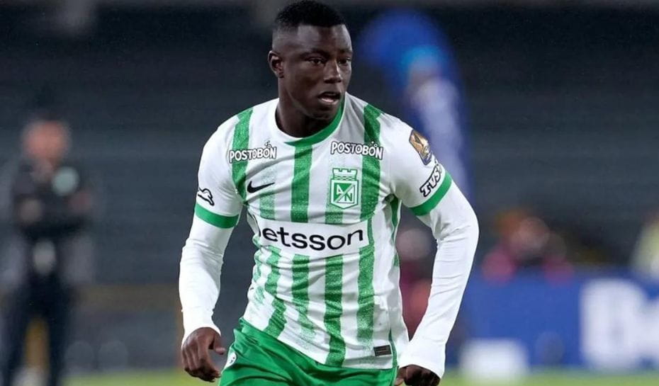 Hinestroza con la camiseta de Atlético Nacional
