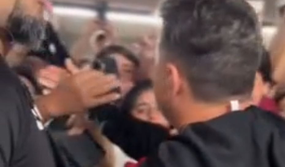 Banderazo de los hinchas de River para despedir a Gallardo