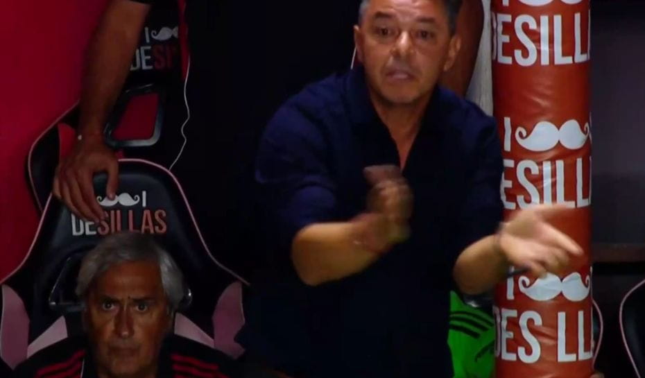 Gallardo fue expulsado por aplaudir al árbitro