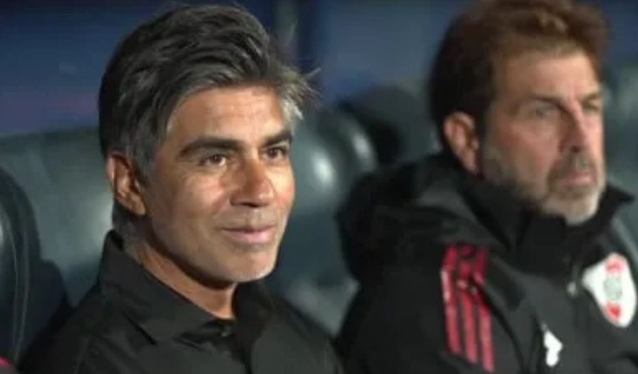 Escudero en el banco de River
