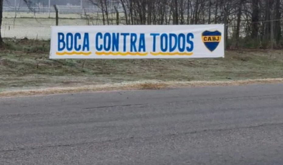 Pasacalles de aliento de hinchas de Boca