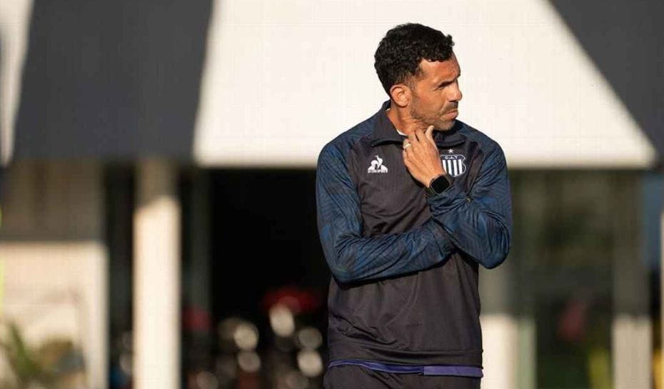 Tevez en entrenamiento con Talleres (Foto: @CATalleresdecba)