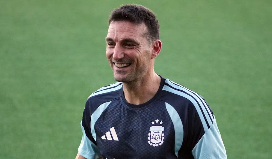 Scaloni en entrenamiento del Mundial 2026 (Foto: Reuters)