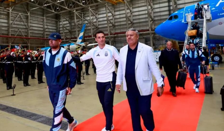 El plantel de la Selección Argentina llegó al país luego del Mundial 2026 (Foto: @Argentina)