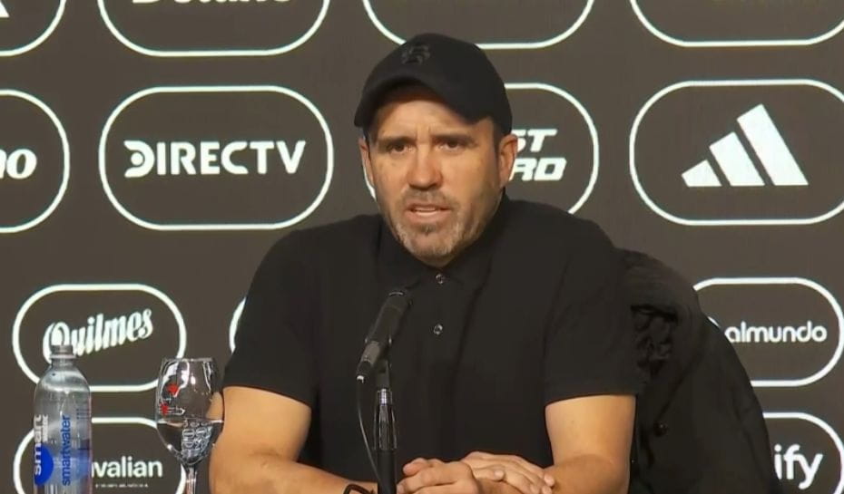Chacho Coudet en conferencia de prensa por su despedida (Foto: TyC Sports)