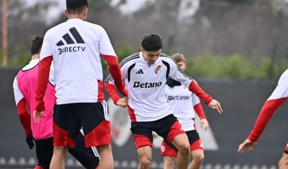 Tobías Andrada en su primer entrenamiento con River (Foto: TyC Sports)