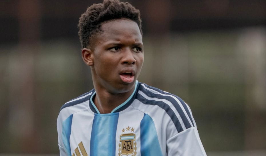 Stephen “Kiki” Ramos, la promesa de Vélez que integra la Selección Argentina Sub-17 (Foto: @Kikiramoss_)