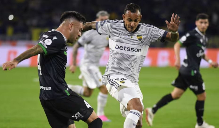 Sebastián Villa enfrentando a Vélez para Boca (Foto: Fotobaires)